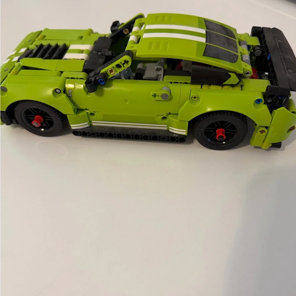 Lego Technic Ford Mustang Shelby GT500 Green Racing Car Building Toy 42138